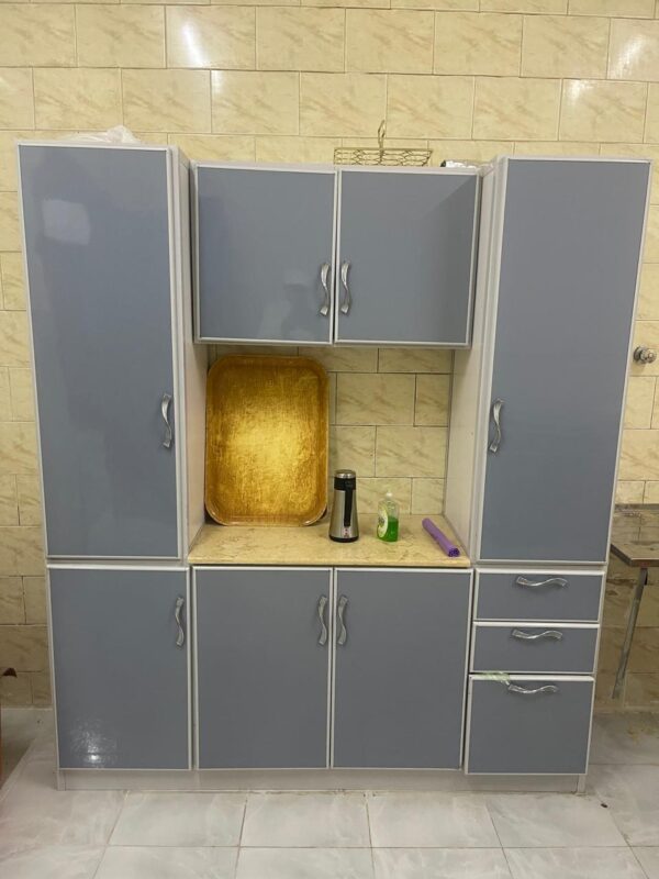 الحاج يشتري أثاثًا مستعملًا في المدينة المنورة ٢٠٣٠.